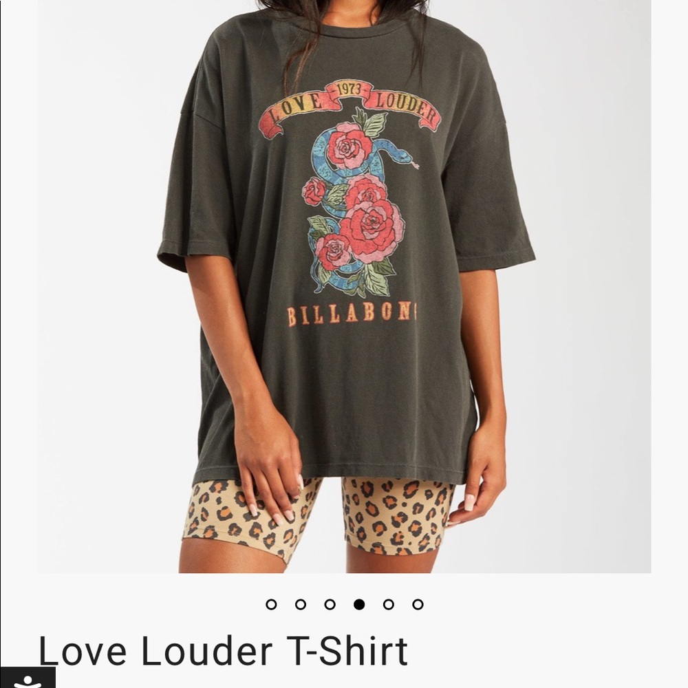 NWOT Billabong Love Louder oversized graphic Tee.